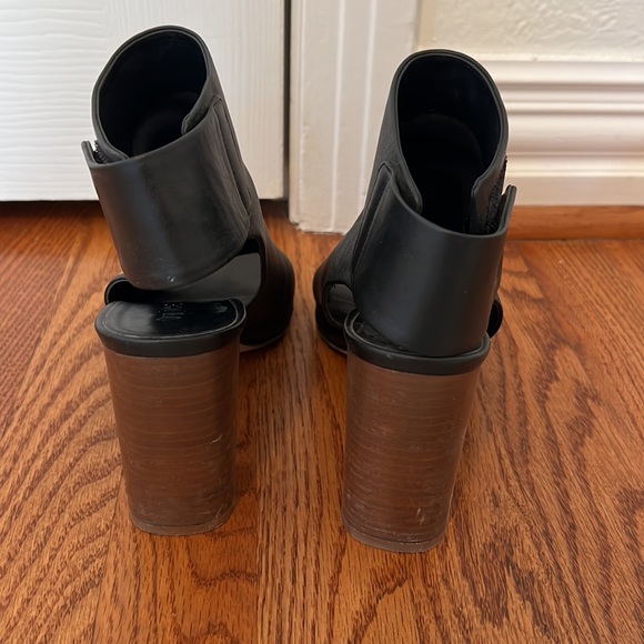 Vince Faye Open Toe Black Leather Bootie - Picture 8 of 8